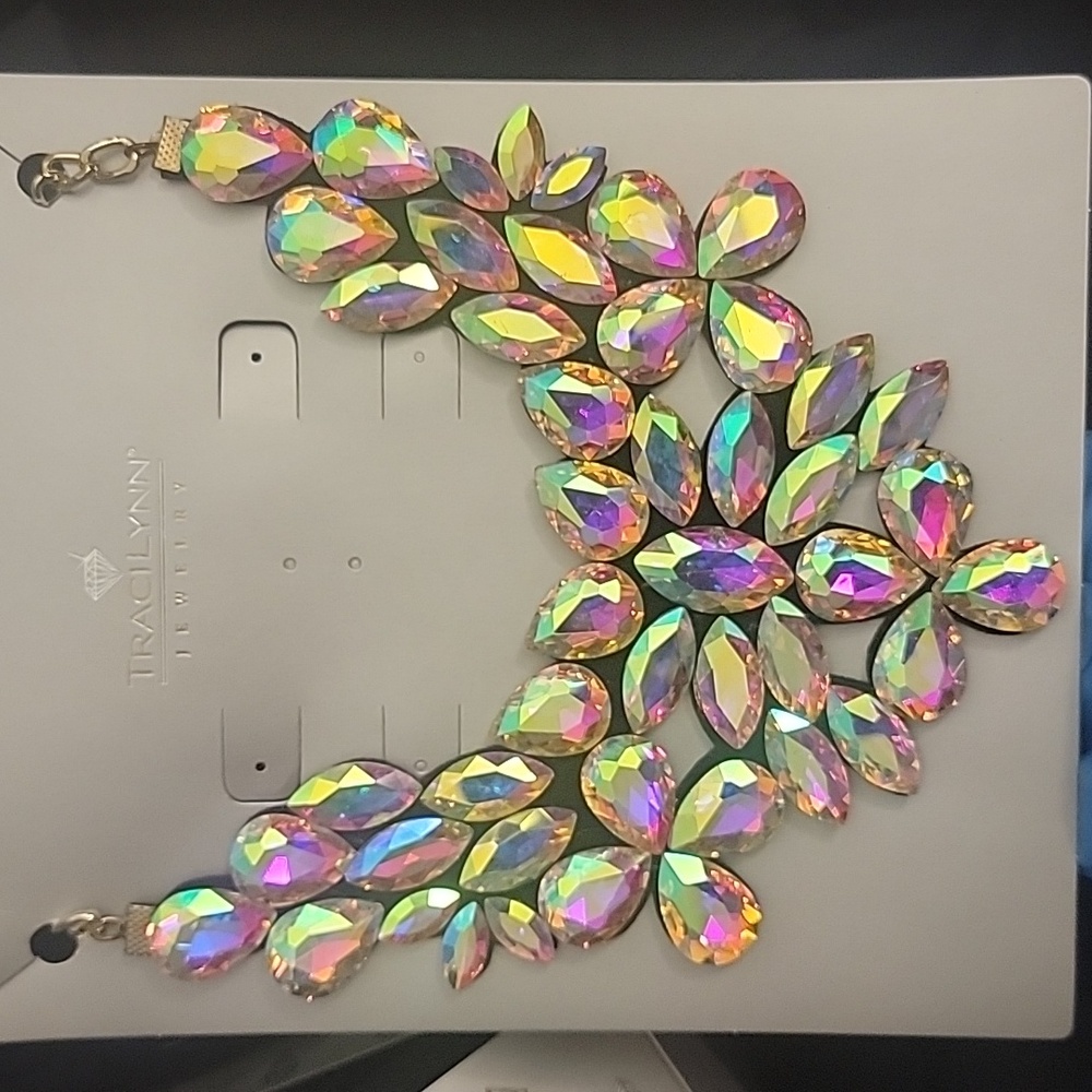 Traci lynn jeweled necklace